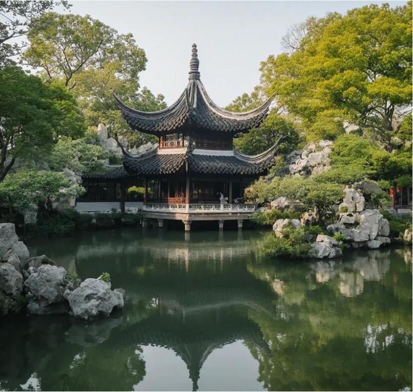 雨花台区宿命服装业有限公司